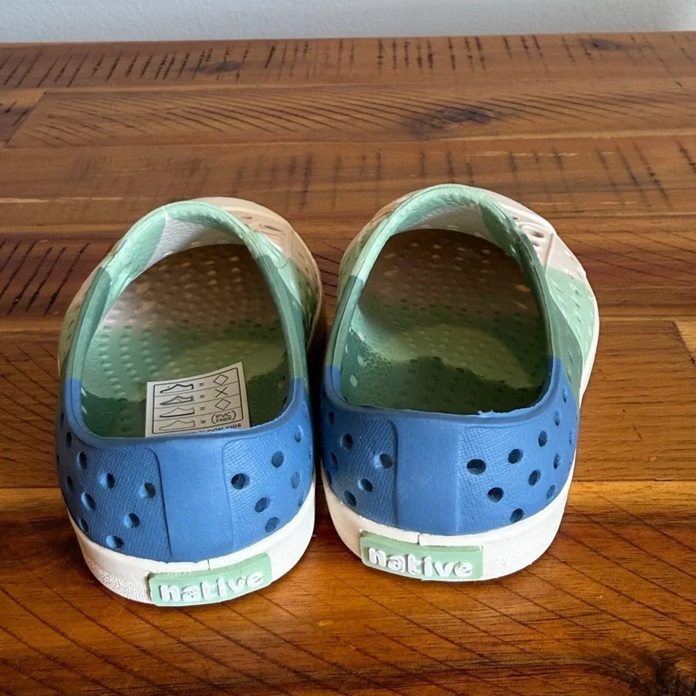 Native Kids Water Shoes - Green and Blue